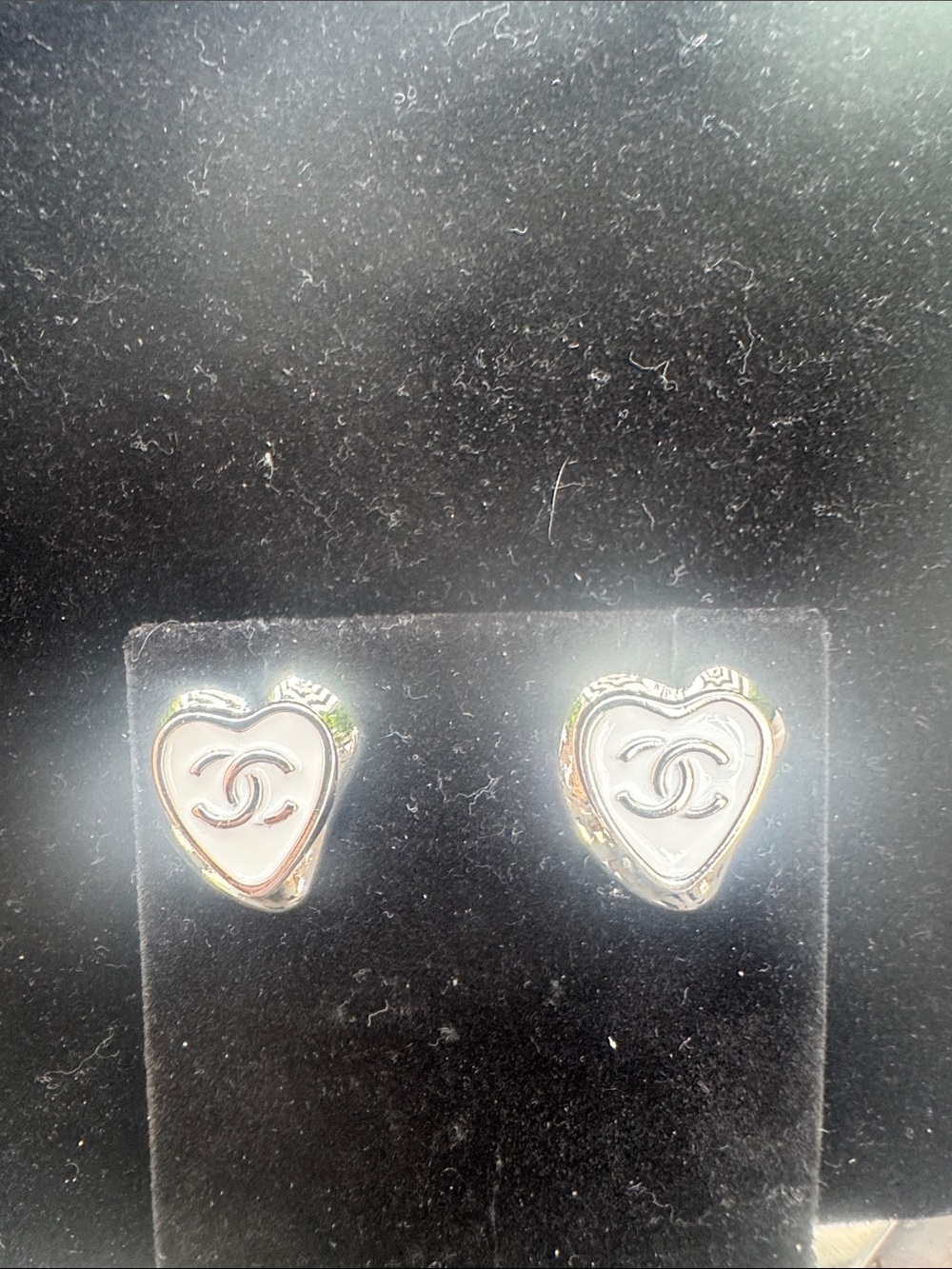 Earrings Heart CC Logo Stud Earrings - White and Silver-Tone - Picture 3 of 4